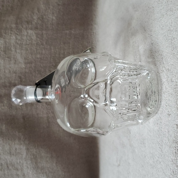 Foster and Rye Skull Decanter 750 ml - Picture 6 of 9
